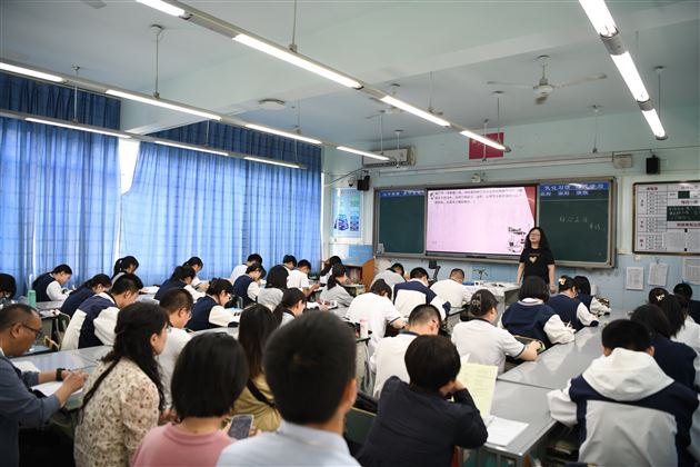 相聚棠外,共研新“语”——棠外携手德阳五中开展高中语文教研活动