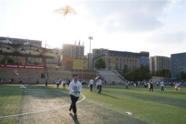 棠外少年,风华“筝”茂——棠外初中顺利举行首届“风筝节”暨跨学科主题学习活动