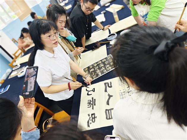 漫谈书法教学中的学——棠外初中书法教师郭彦主题讲座 