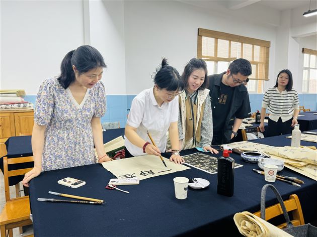 漫谈书法教学中的学——棠外初中书法教师郭彦主题讲座 