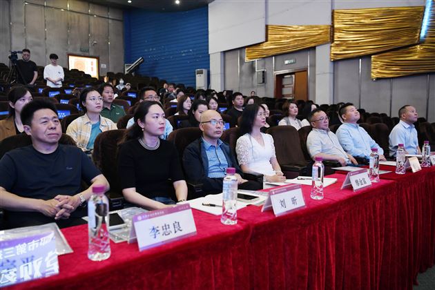 优化课堂观察，促进教学变革——棠外隆重举行成都市“教师发展基地校开放周活动”