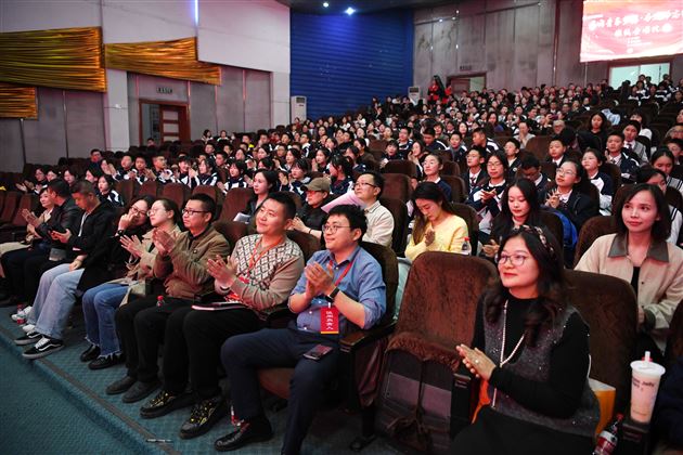 唱响青春梦想 奋进励志征程——棠外初2024级班级合唱比赛圆满举办