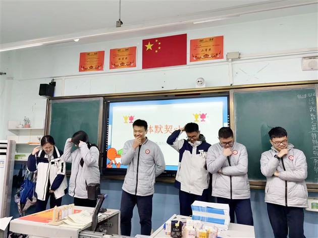 泡泡里的我,不完美也“可爱”——棠外高中开展“‘愈’见真实的自己”主题团辅活动