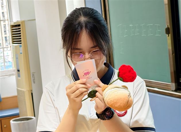 棠外高中开展高三学生考前心理团辅活动暨2025年“5·25我爱我”心理健康节系列活动(八)
