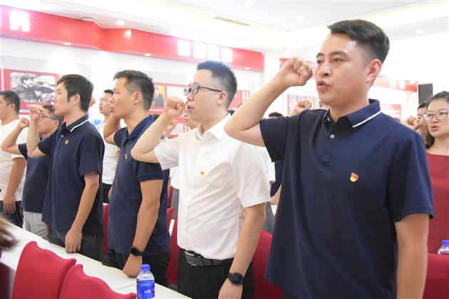 廉洁从教守初心　立德树人担使命——棠外初中党总支开展“庆七一、强党性、建新功”主题党日活动 