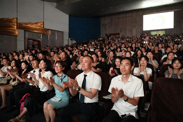 以爱为名,赴星河之约——棠外附小隆重举行2025届毕业典礼