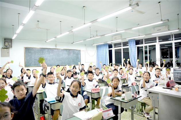 纸短情长　师恩难忘——校团委、少先队组织学生手写祝福致敬恩师