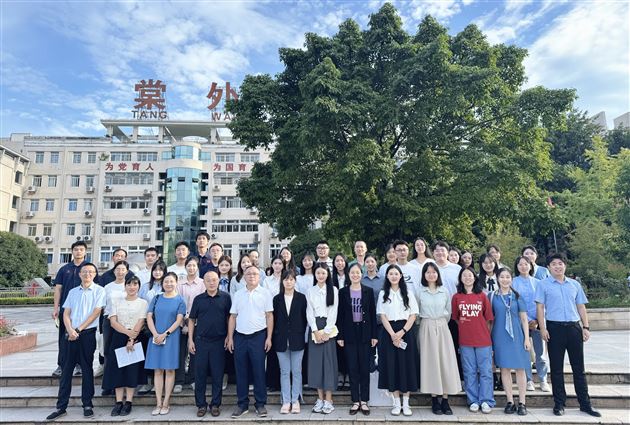 赋能新师　聚力成长——棠外高中召开新进三年教师座谈会
