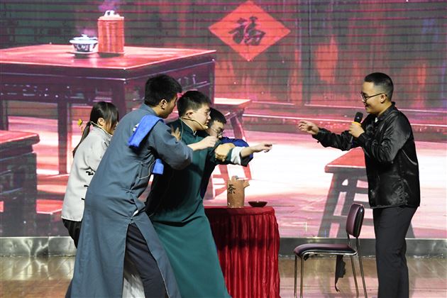10班《茶馆》