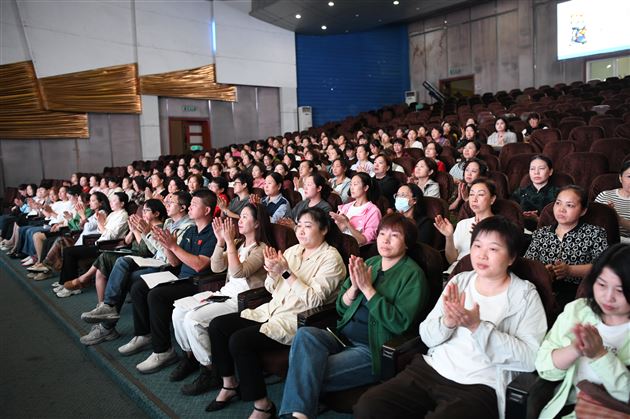 消防专家进校园“安全培训筑防线”——棠外联合消防大队开展学生公寓管理人员“一懂三会”专题培训 