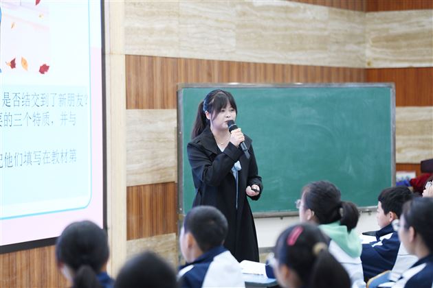 贯通学段壁垒 共探育人路径——2025年西藏自治区“国培计划”全区初中道德与法治骨干教师能力提升培训暨棠外大中小学思政课