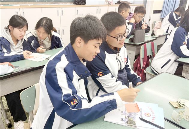 争做有礼好少年！棠外初中开展“讲文明 懂礼仪”学生行为习惯养成教育系列活动