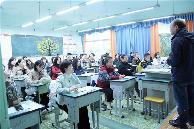 棠外初2023级家长交流会圆满举行