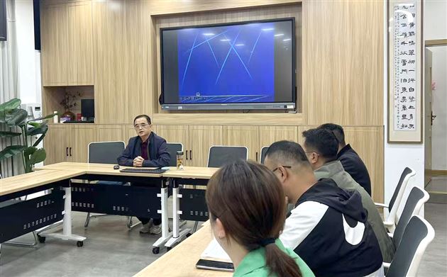 教育科研新路径，小课题撬动大成长