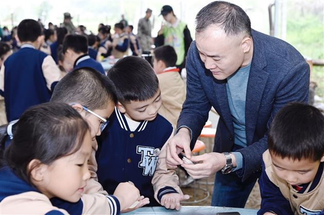 走进秋日庄园　品味劳动之趣——棠外附小二、三年级学生“沉浸式”研学活动