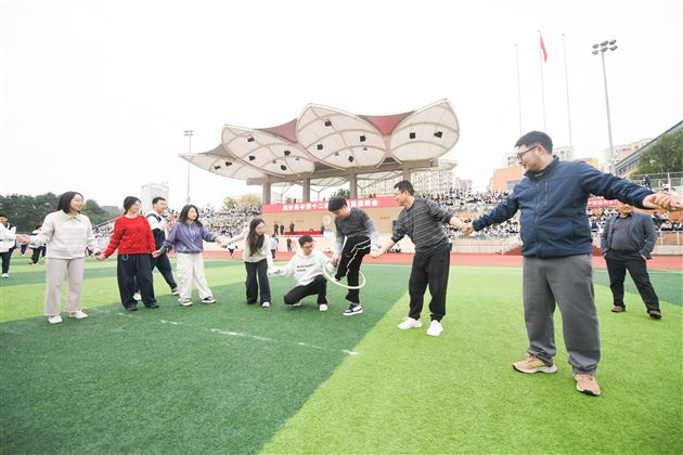 燃情赛场聚合力　青春逐梦绽芳华——棠外高中第十二届集体运动会圆满落幕