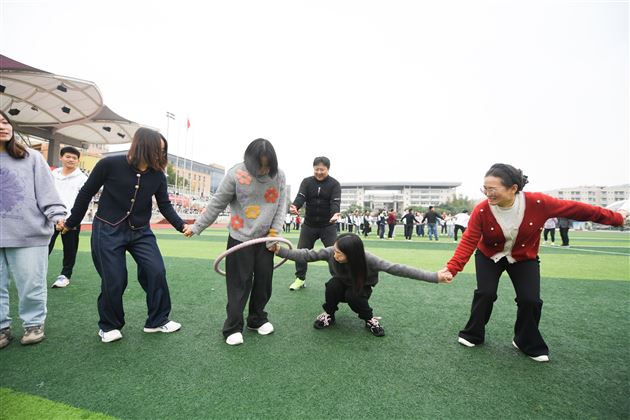 燃情赛场聚合力　青春逐梦绽芳华——棠外高中第十二届集体运动会圆满落幕