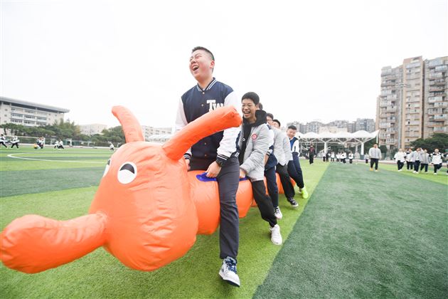 燃情赛场聚合力　青春逐梦绽芳华——棠外高中第十二届集体运动会圆满落幕