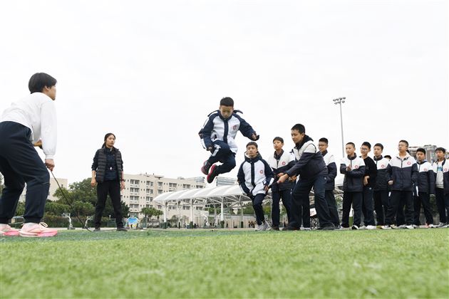 欢乐共绽放 活力满校园——棠外初中第十二届师生集体趣味运动会顺利举行