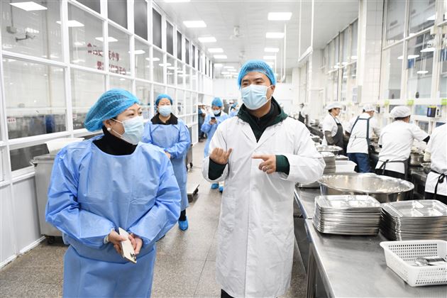 家校同心，“食”刻守护——成都棠湖外国语学校顺利召开2025-2026学年度膳食管理家长委员会第一次会议