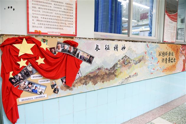 厚植榜样力量 砥砺青春前行——棠外高中开展“以榜样为炬,燃青春之光”系列育人活动