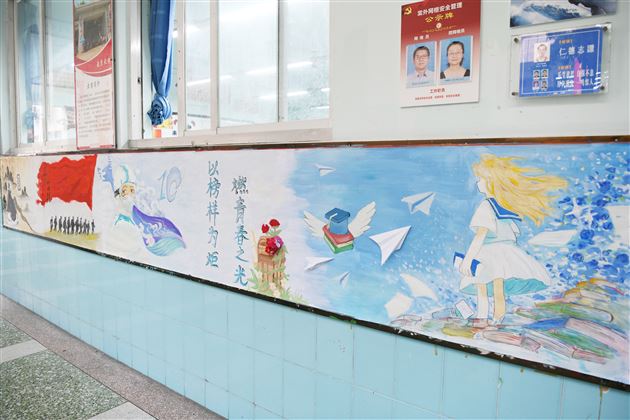 厚植榜样力量 砥砺青春前行——棠外高中开展“以榜样为炬,燃青春之光”系列育人活动