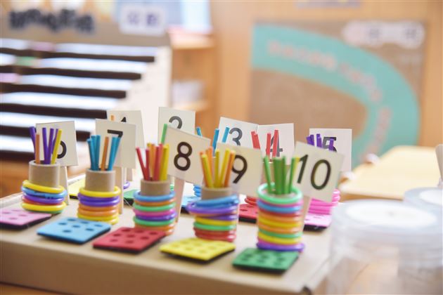 环境育人润无声 区角巧筑“活课程”——棠湖仁智幼儿园开展区角看评活动