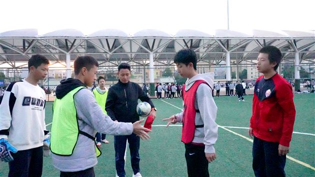 2025-2026学年棠外校园足球嘉年华初一、高一班级联赛圆满落幕