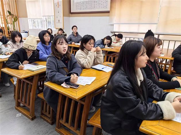 棠外附小美术组开展研讨课