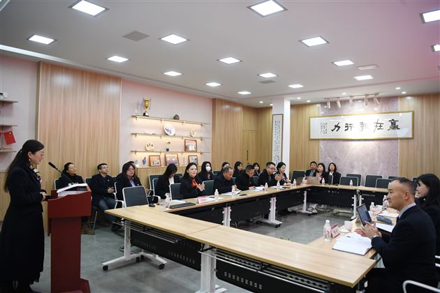 棠外省级党建课题《党建赋能小学教师教育家精神培育的路径研究》顺利开题 