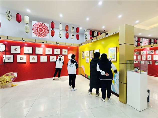 “自然而然·美润成长”棠外第十二届校园艺术节书法、绘画、摄影作品展精彩启幕