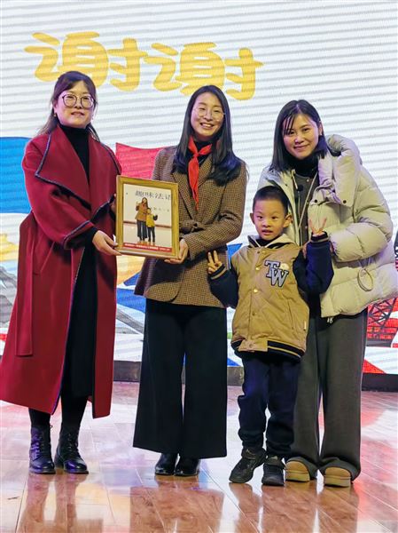 棠外附小一年级举行家长义工课堂