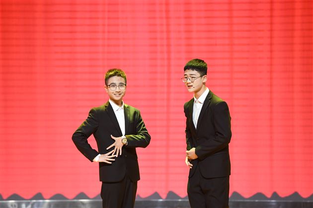 棠外举行2025年校园艺术节展演暨2026年新年文艺联欢晚会