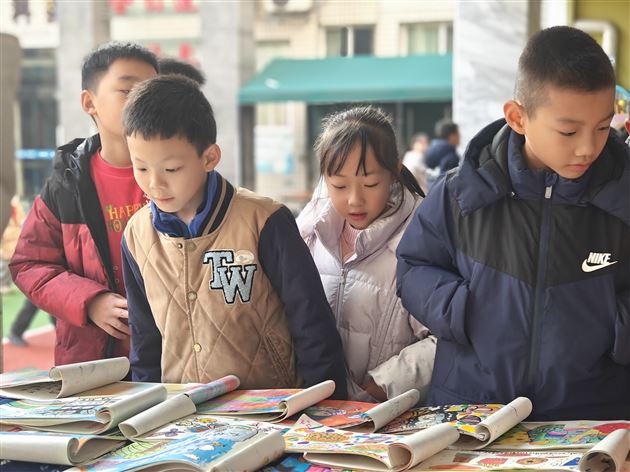 棠外附小举办优秀美术作业展