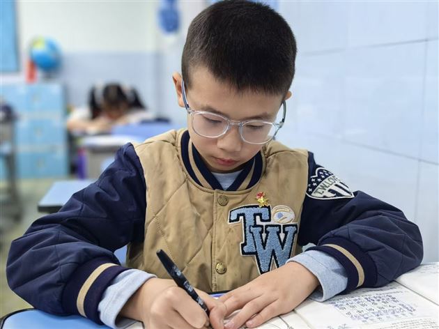 棠外附小圆满举行第二十三届“阳光杯”书法比赛