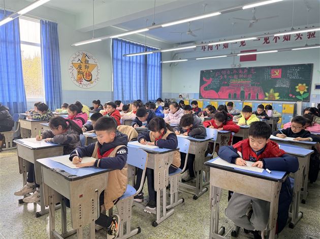 棠外附小成功举办2025年秋期“阳光杯”作文比赛