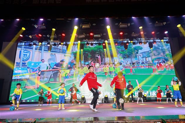 棠湖仁智幼儿园开展2026新年系列活动