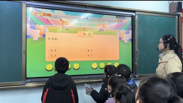 棠外附小一、二年级开展创意闯关活动