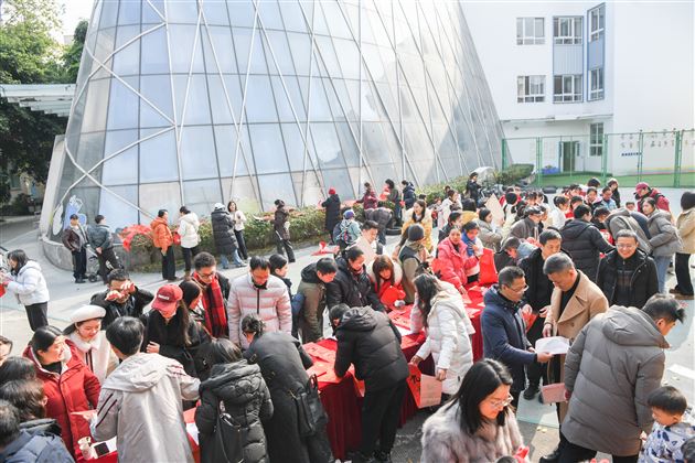 情暖千家迎骏岁 弦歌不辍启新程——棠外2026年教职工迎新春联欢会暨团拜会圆满举行