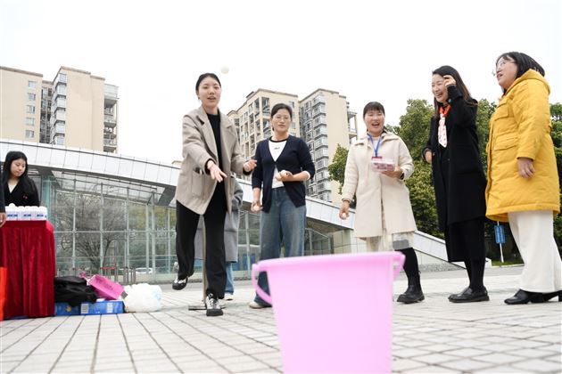 热爱点亮希望 笃行闪耀光芒——棠外隆重庆祝第116个“三八”国际劳动妇女节