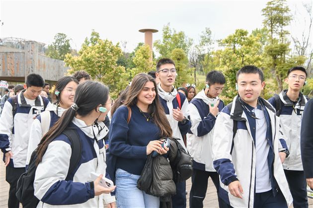 圣约翰公学阿森纳青训访棠外 中英少年绿茵场上竞技绘蓝图