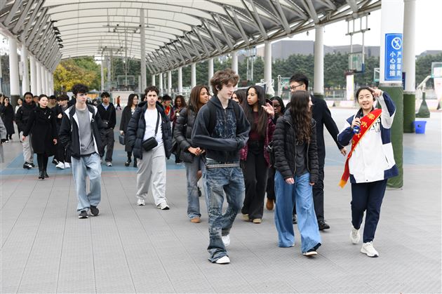 圣约翰公学阿森纳青训访棠外 中英少年绿茵场上竞技绘蓝图