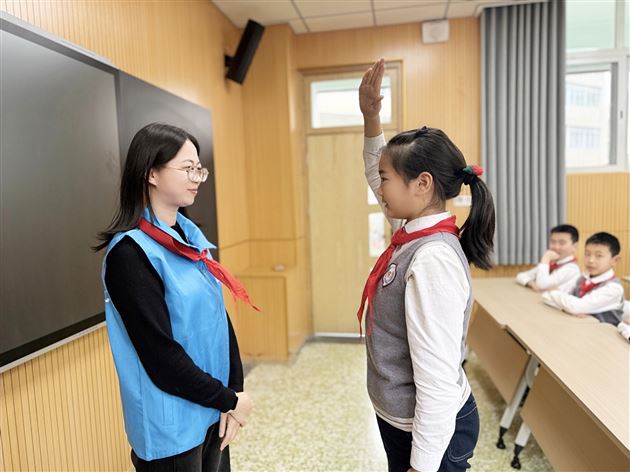 大飞机高原研究中心团支部走进棠外附小开展科普进校园活动