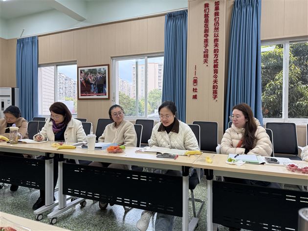 棠外高中语文名师工作坊开展青年教师座谈交流会