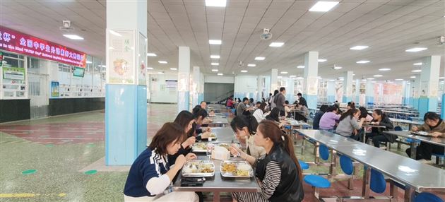 棠外初2025级首次家委会工作协调沟通会顺利召开