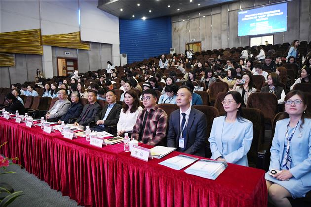 棠外附小成功举办成都市小学语文高质量课堂建设专题教研活动