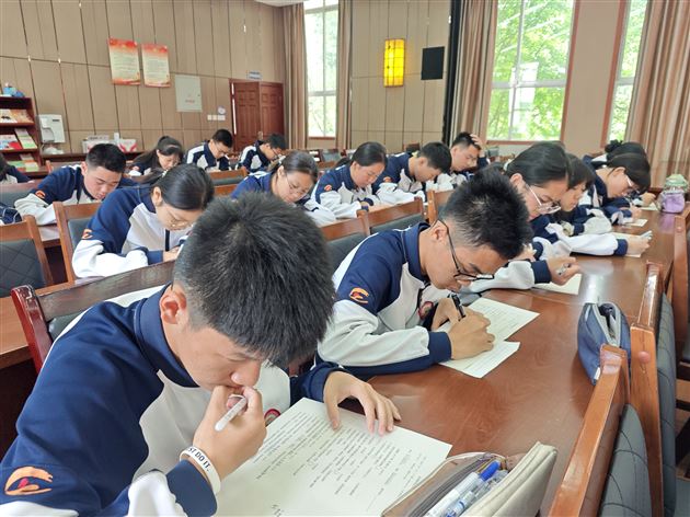 2026年春季棠外初中入团积极分子团课结业考试圆满举行