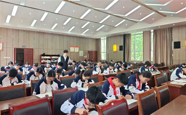 2026年春季棠外初中入团积极分子团课结业考试圆满举行 