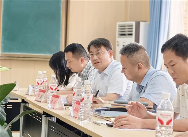 棠外高中召开2026年西华师范大学研究生教育实习交流座谈会