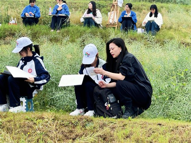棠外学子在 “千名学子广都梦” 写生活动中获佳绩
